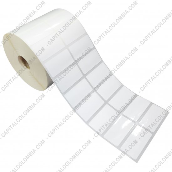 Rollos de etiquetas adhesivas y Nylon Textil, Marca: CapitalColombia - Rollo de etiquetas en polipropileno blanco de 5.000 rótulos a dos columnas 5cms x 2.5cms (50x25mm)